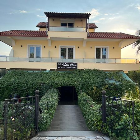 Villa Niku Берат Екстериор снимка