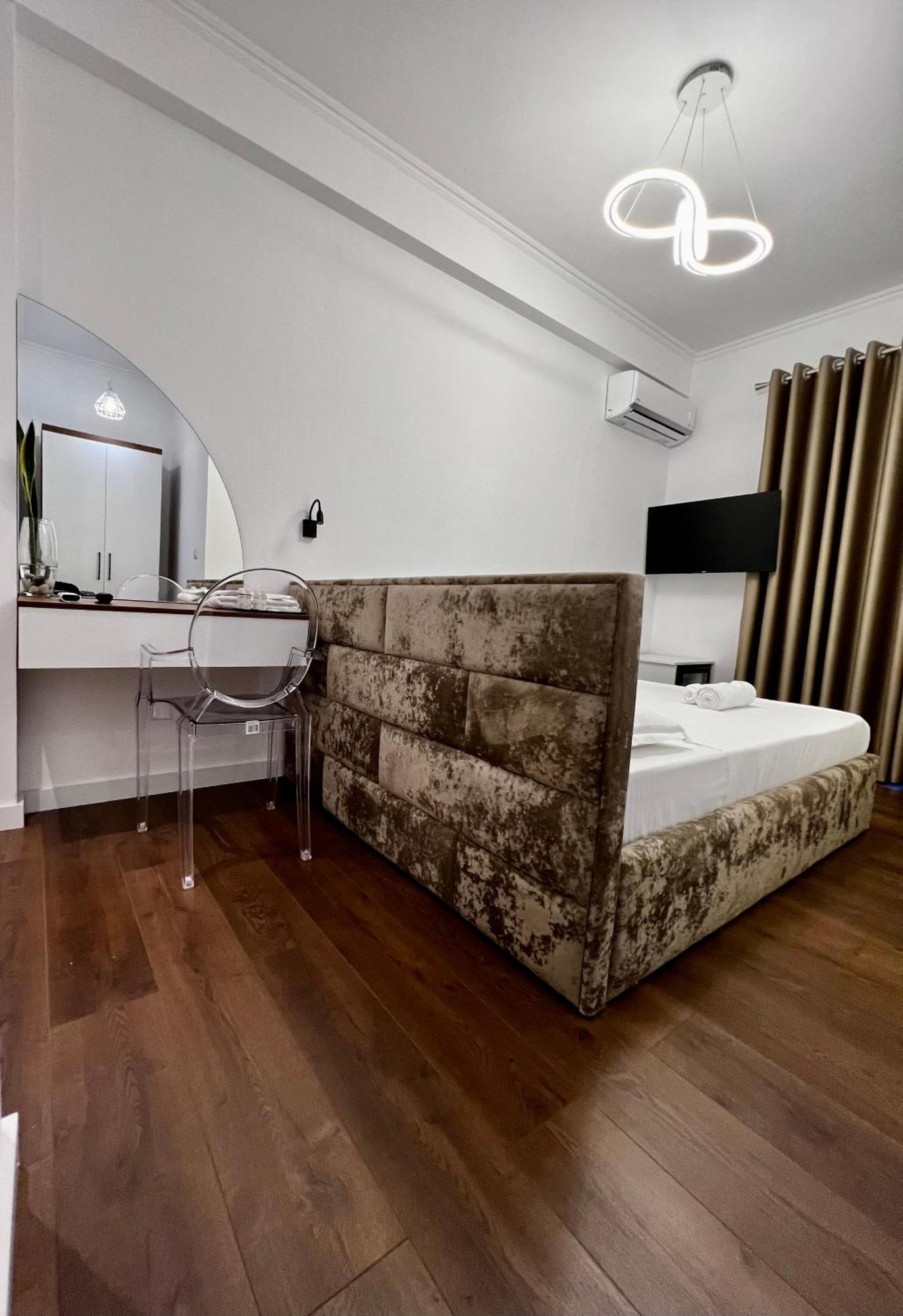 Villa Niku Берат Екстериор снимка